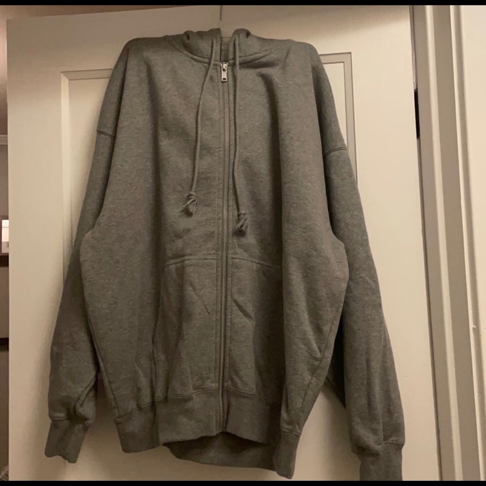 Brandy Melville grey zip up